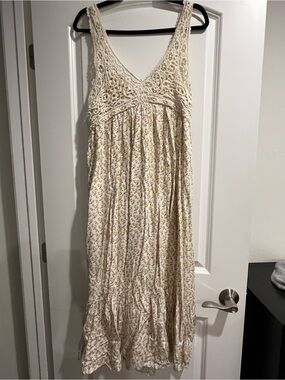 Cream Crochet Bust Floral Maxi Dress